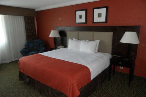 Holiday Inn San Francisco Airport North 003